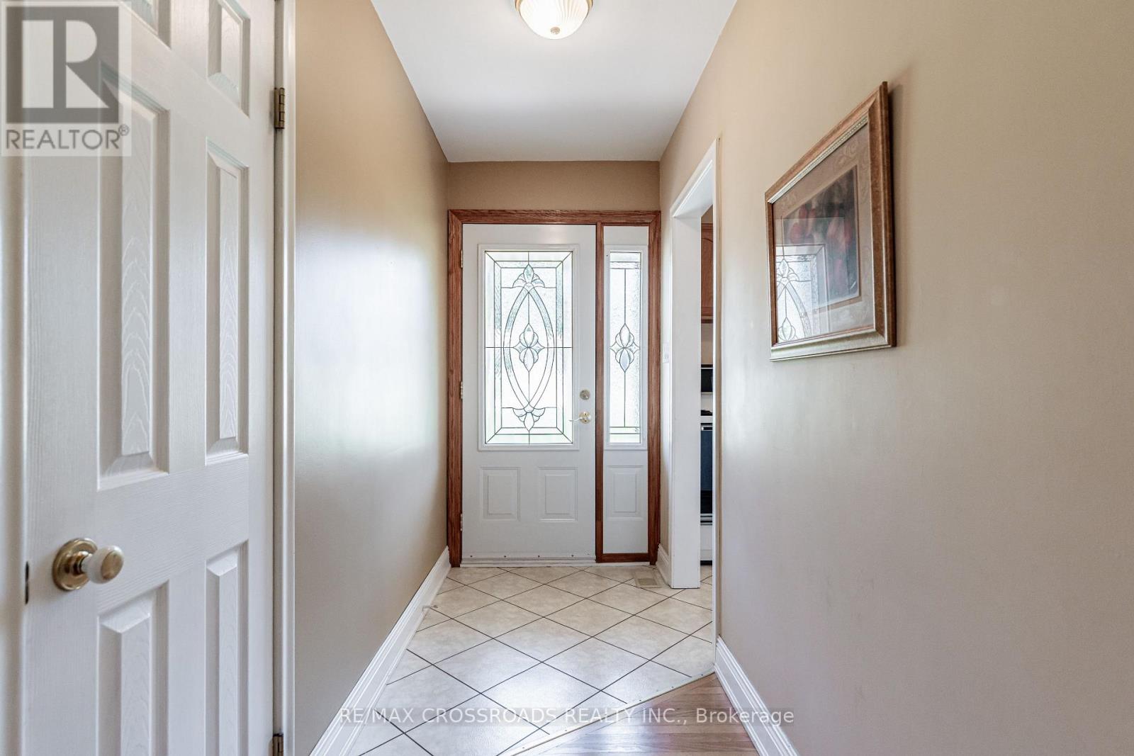 166 Elizabeth Crescent N, Whitby (Blue Grass Meadows), Ontario  L1N 3R7 - Photo 8 - E13647854