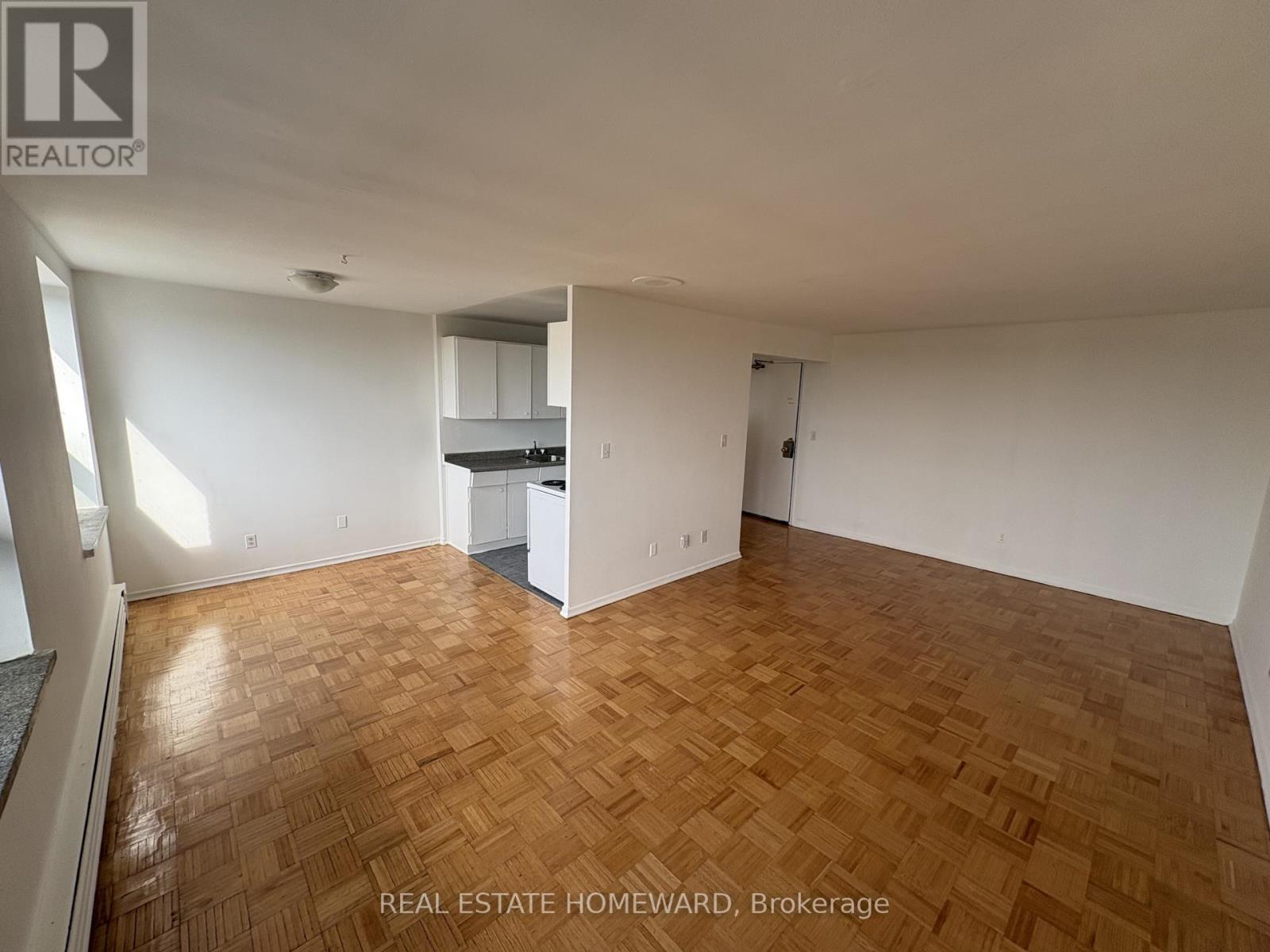707 - 1765 Lawrence Avenue E, Toronto, Ontario  M1R 2X8 - Photo 3 - E13647908