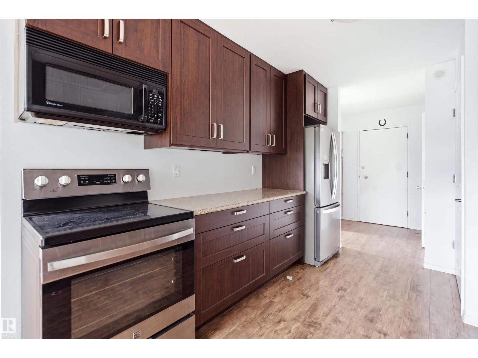 7825 159 Street Nw, Edmonton, Alberta  T5R 2E1 - Photo 10 - E4502514