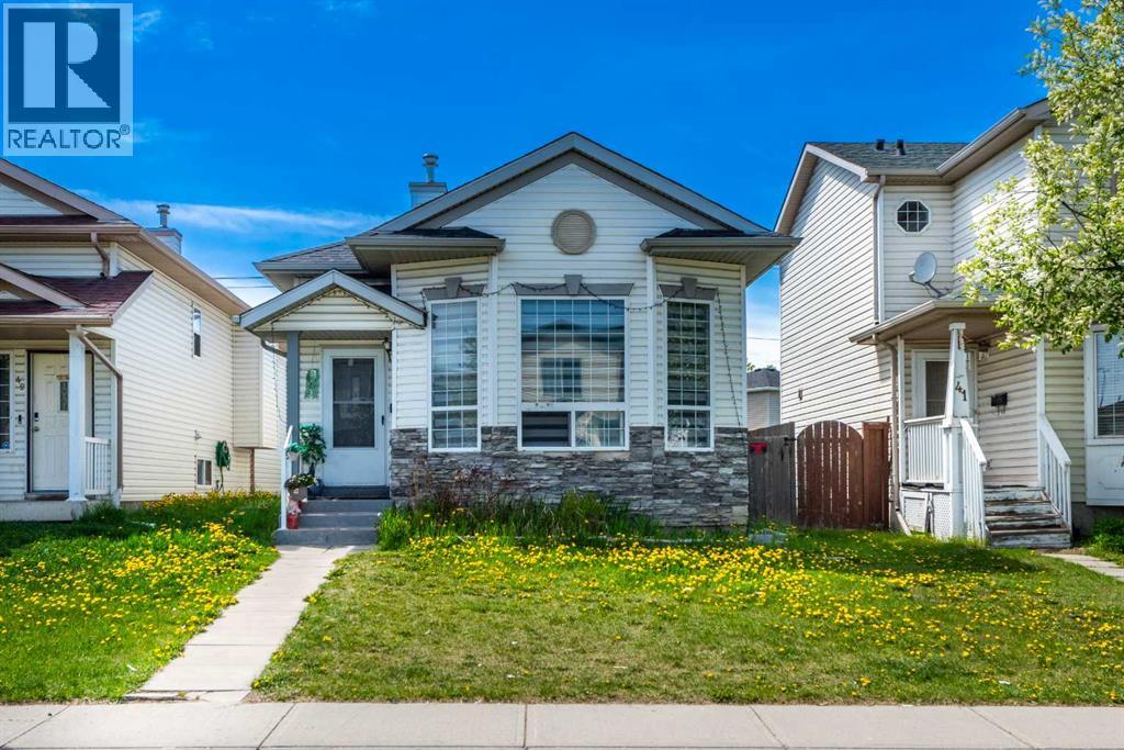 45 Martin Crossing Crescent NE, Calgary, Alberta