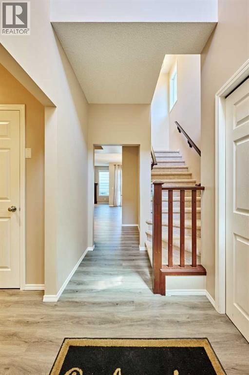 789 Panatella Boulevard NW, Calgary, Alberta  T3P 1E5 - Photo 3 - A2334023