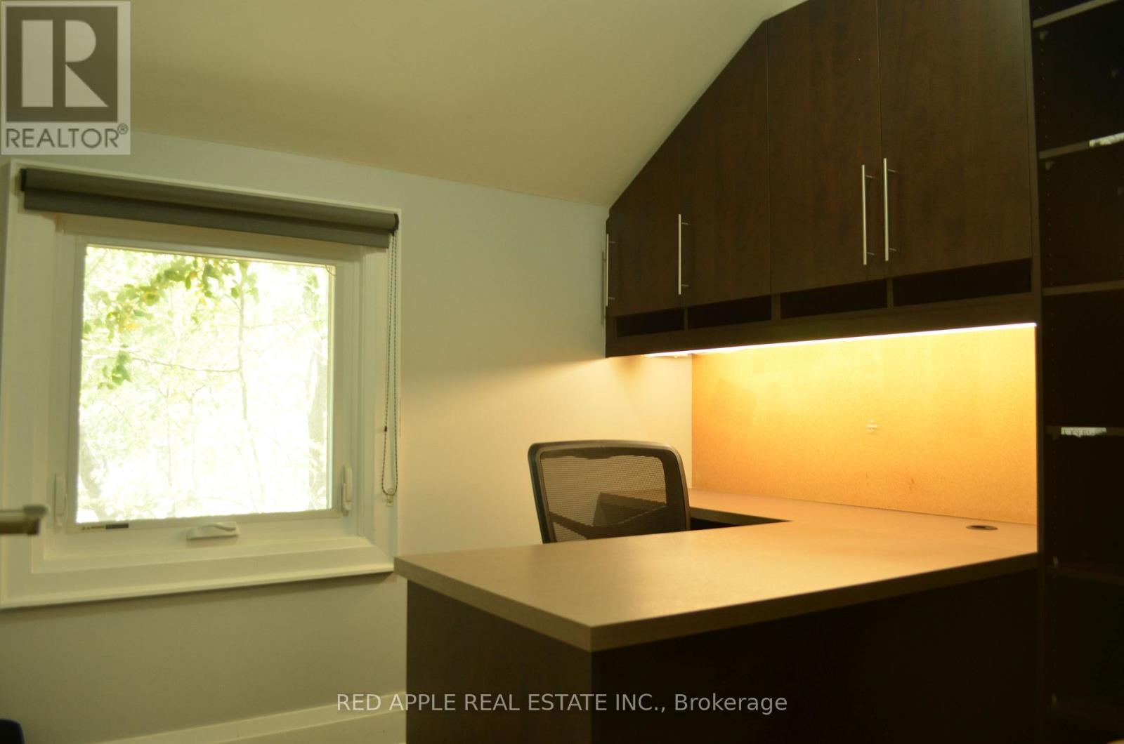 71 Main Street S, Newmarket (Central Newmarket), Ontario  L3Y 3Y5 - Photo 11 - N13647860