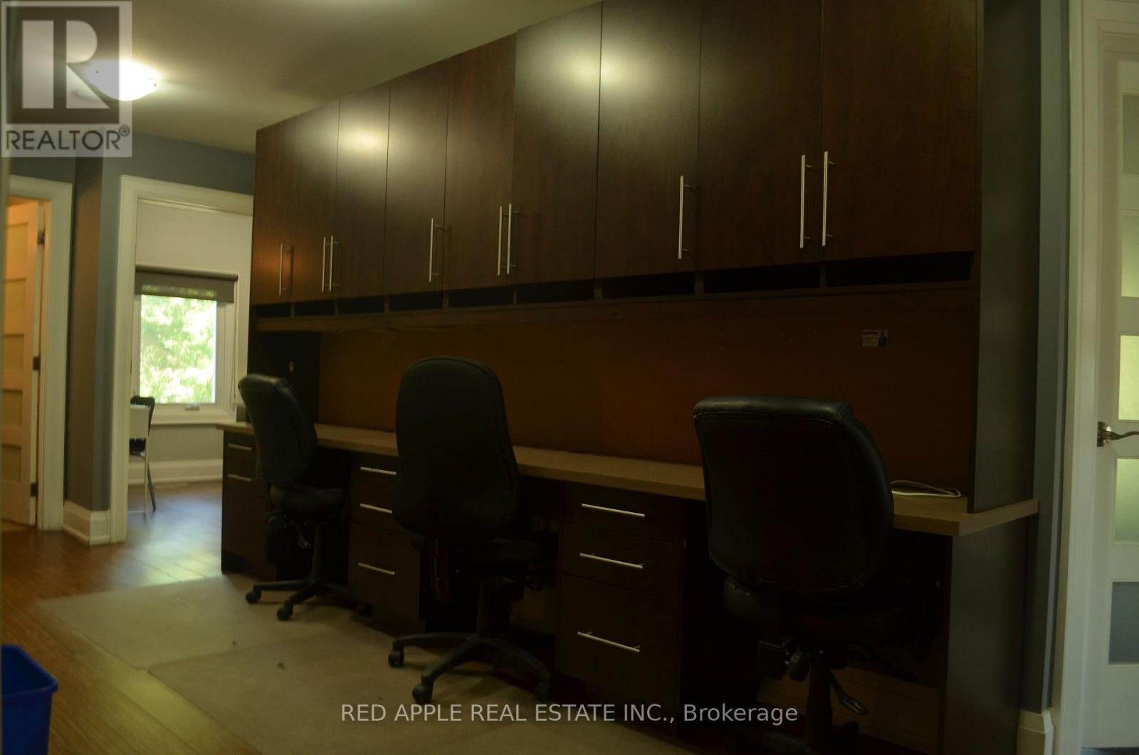 71 Main Street S, Newmarket (Central Newmarket), Ontario  L3Y 3Y5 - Photo 8 - N13647860