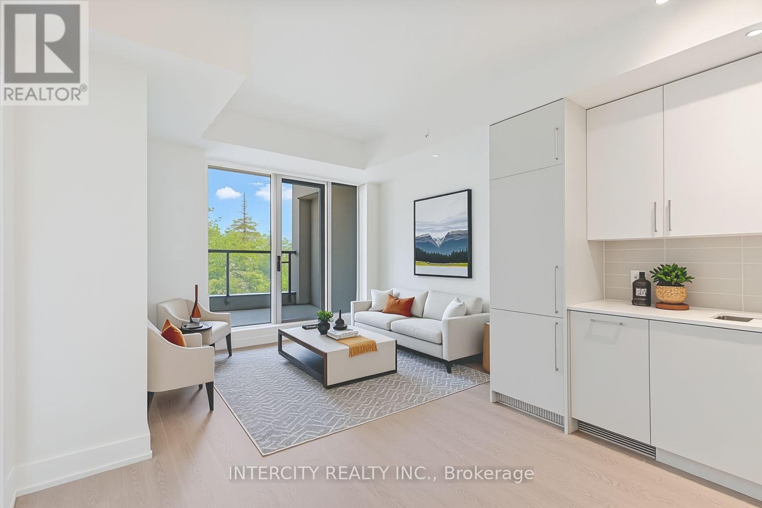 328 - 2075 KING ROAD