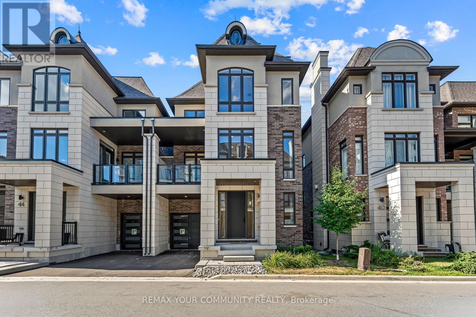 42 GLOBEMASTER LANE, Richmond Hill, Ontario