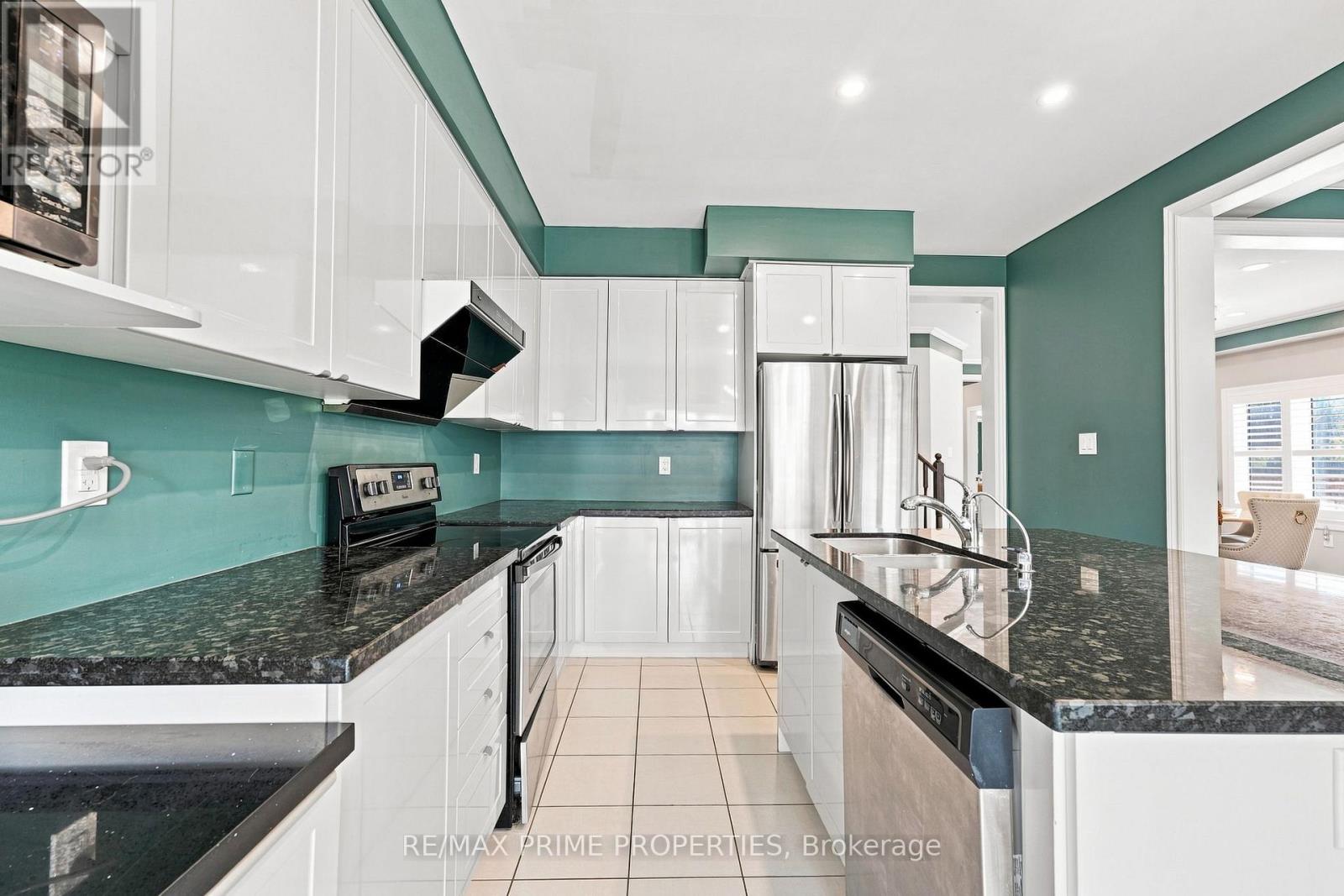1469 Farrow Crescent, Innisfil, Ontario  L9S 0L6 - Photo 9 - N13647920