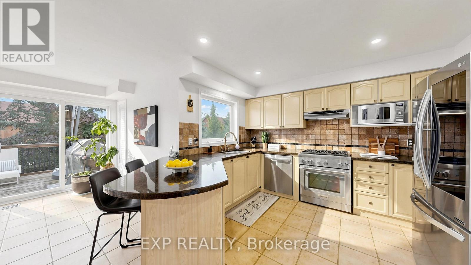 16 Curry Crescent, Halton Hills, Ontario  L7G 5L4 - Photo 12 - W13647866
