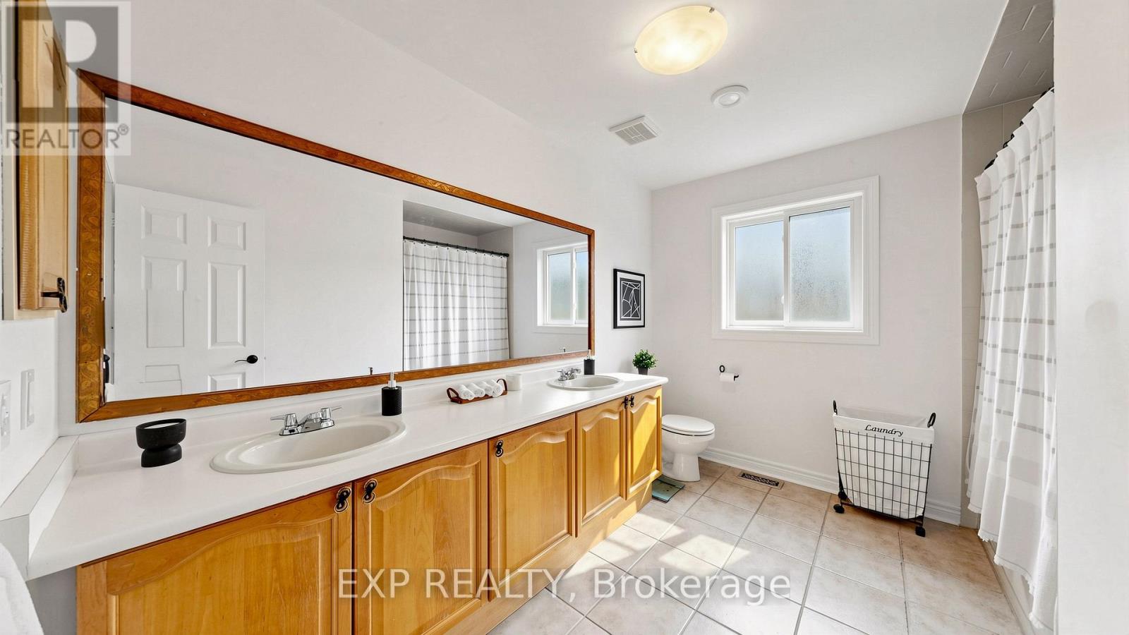 16 Curry Crescent, Halton Hills, Ontario  L7G 5L4 - Photo 23 - W13647866
