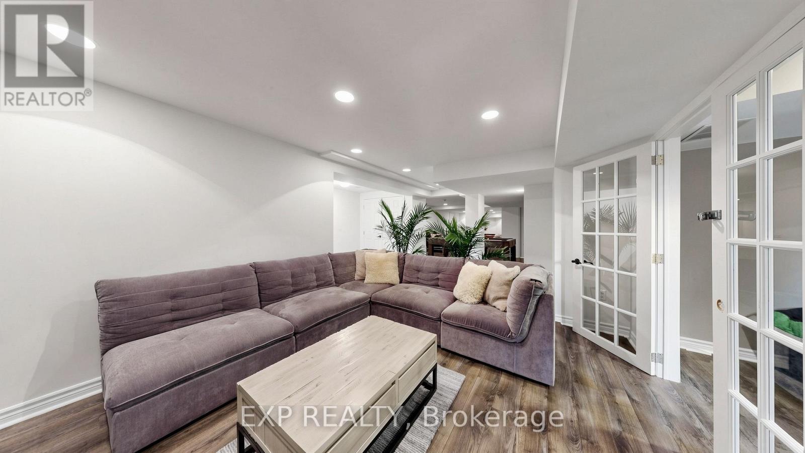 16 Curry Crescent, Halton Hills, Ontario  L7G 5L4 - Photo 29 - W13647866