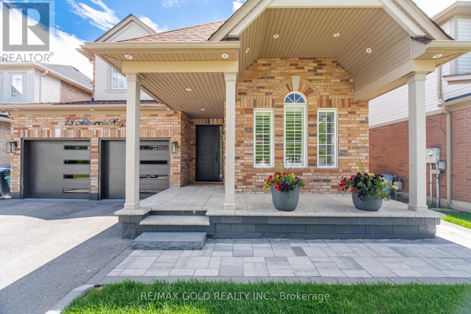 13 Alboreto Way, Brampton, Ontario  L6X 0N5 - Photo 6 - W13647930