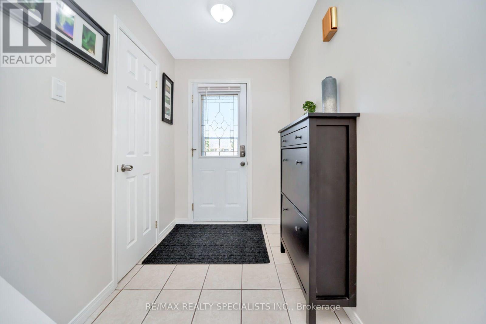 155 Enderby Crescent, Brampton, Ontario  L6T 4C7 - Photo 19 - W13647176