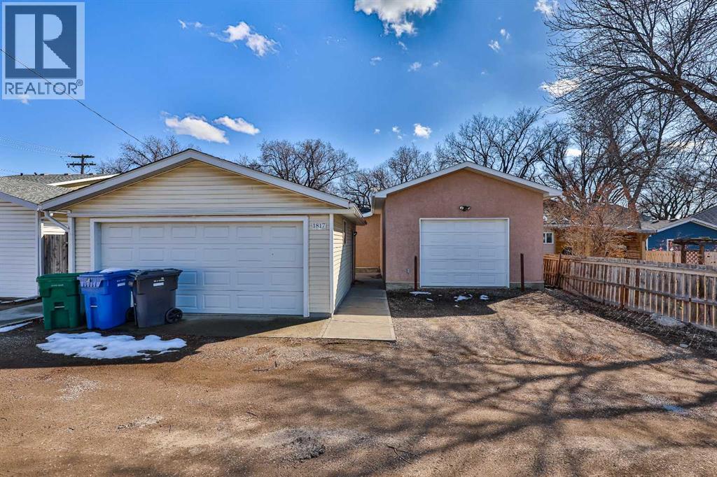 1817 1a Avenue  N, Lethbridge, Alberta  T1H 0A9 - Photo 3 - A2333075