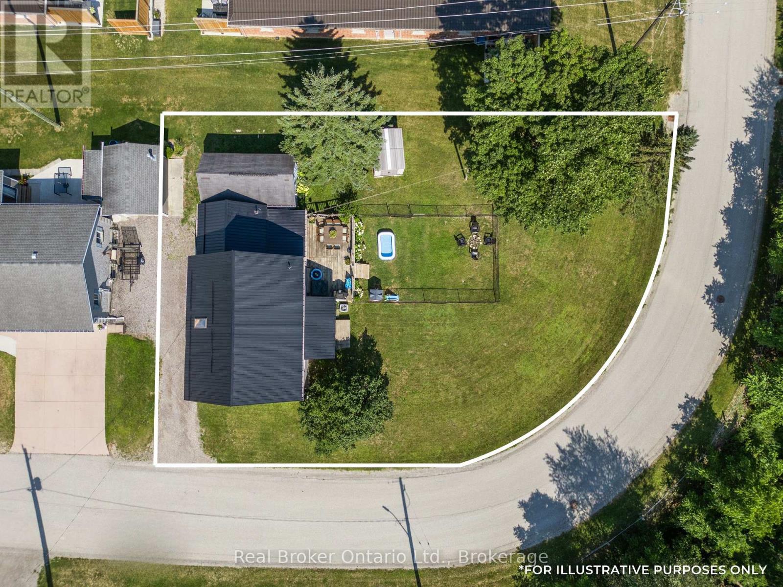 1 Wall Street, South Bruce, Ontario  N0G 2S0 - Photo 2 - X13647828