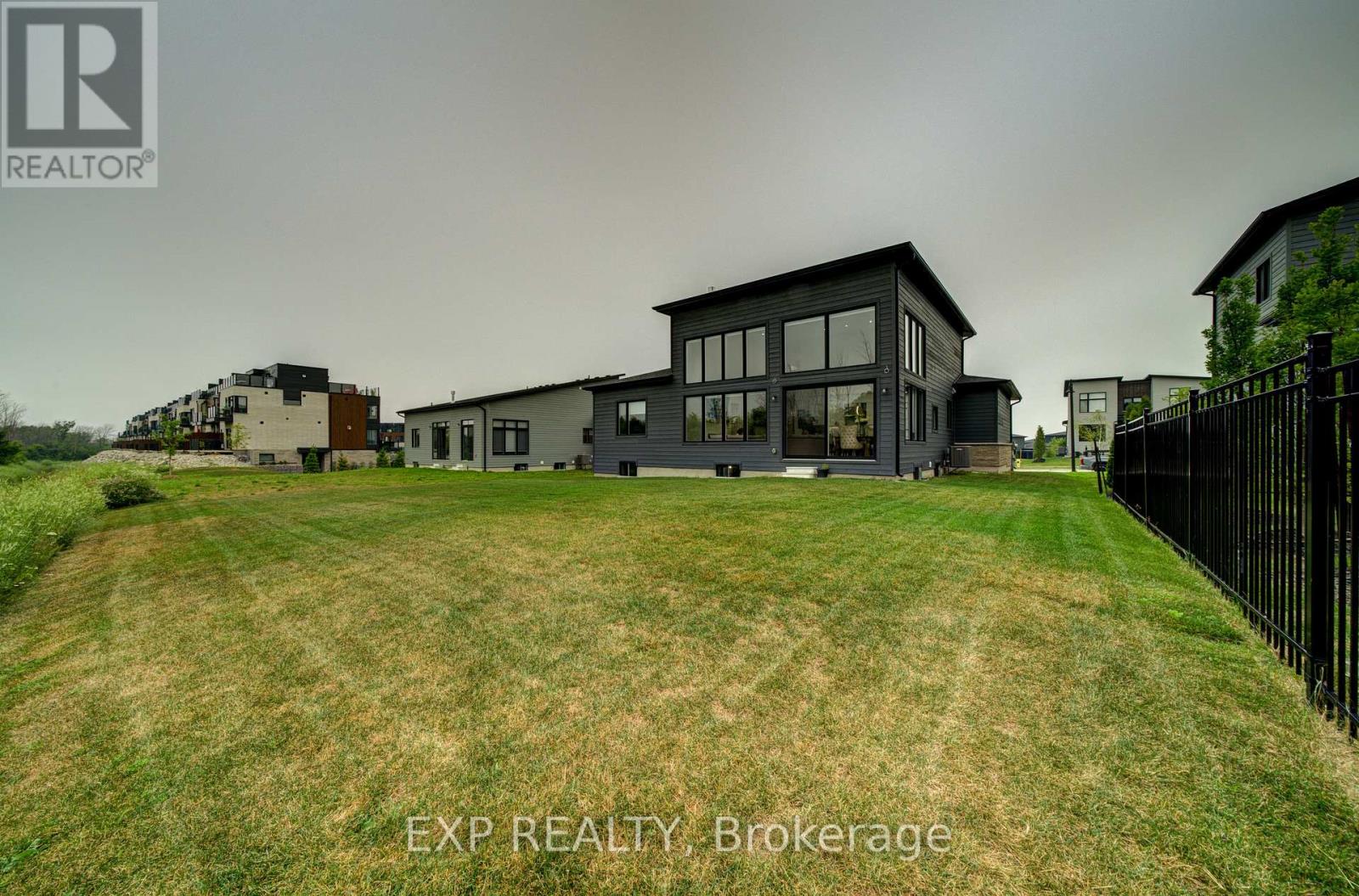 121 Sladden Court, Blue Mountains, Ontario  N0H 2P0 - Photo 37 - X13580024