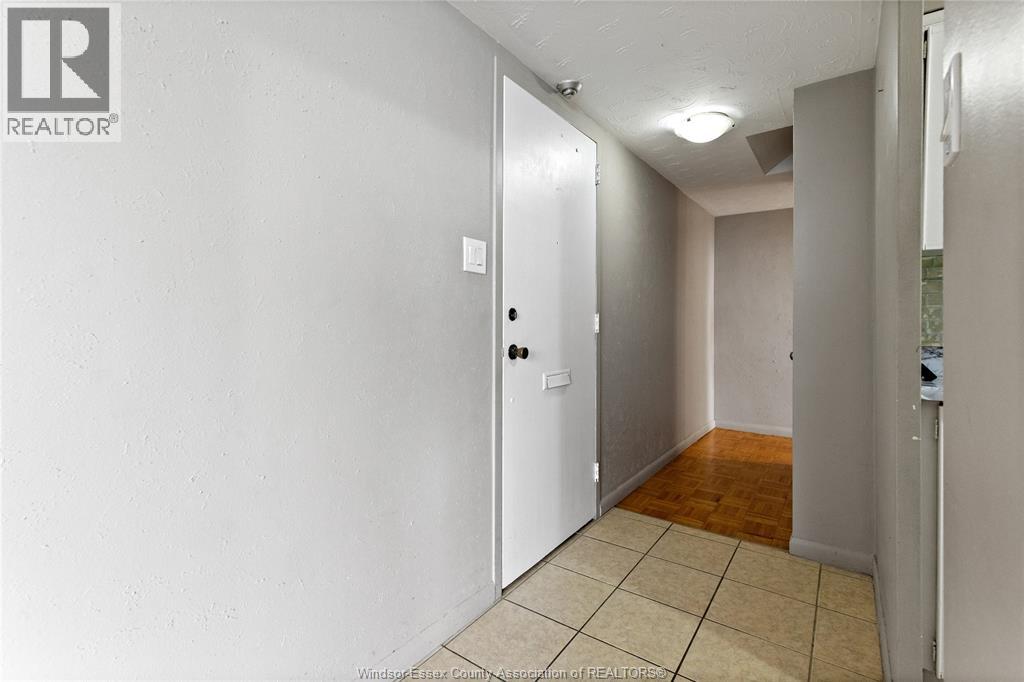 111 Riverside Drive Unit# 903, Windsor, Ontario N9A 2S6 - Photo 4 - 26018793