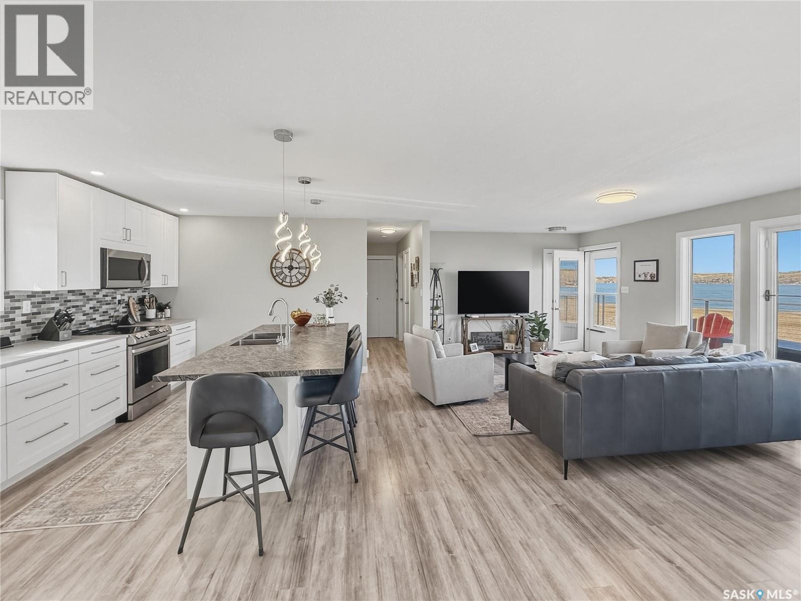 214 Hillcrest Place, Lac Pelletier, Saskatchewan  S0N 2Y0 - Photo 6 - SK031551