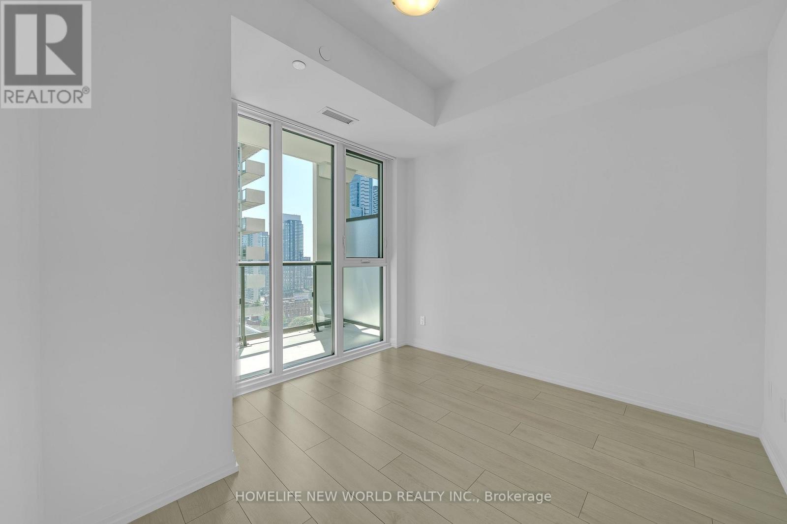 2012 - 400 King Street W, Toronto, Ontario  M5V 0X8 - Photo 5 - C13636286