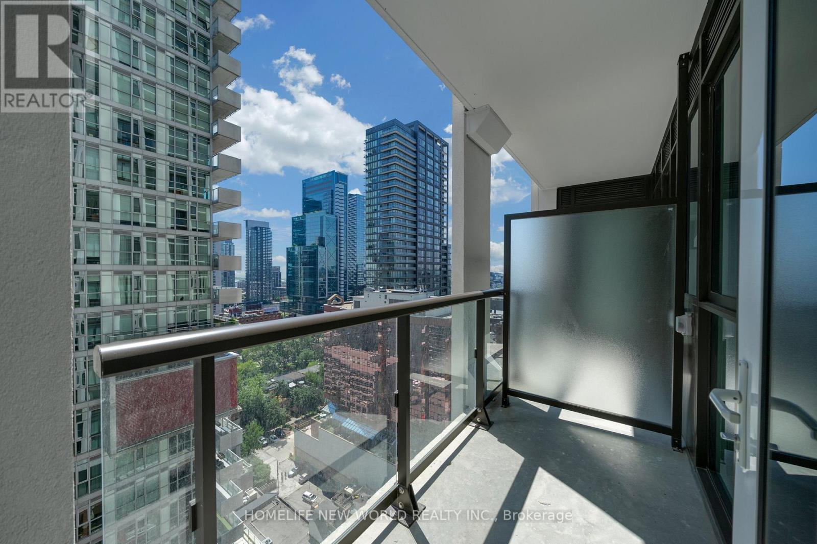 2012 - 400 King Street W, Toronto, Ontario  M5V 0X8 - Photo 8 - C13636286