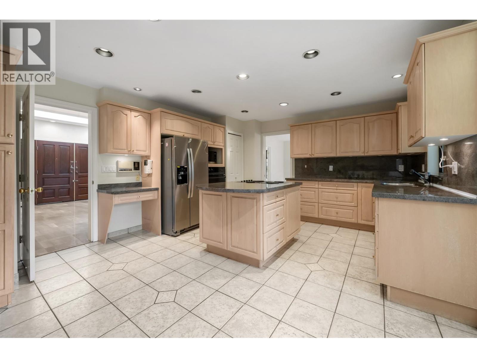 2855 W 37th Avenue, Vancouver, British Columbia V6N 2T7 - Photo 10 - R3153425