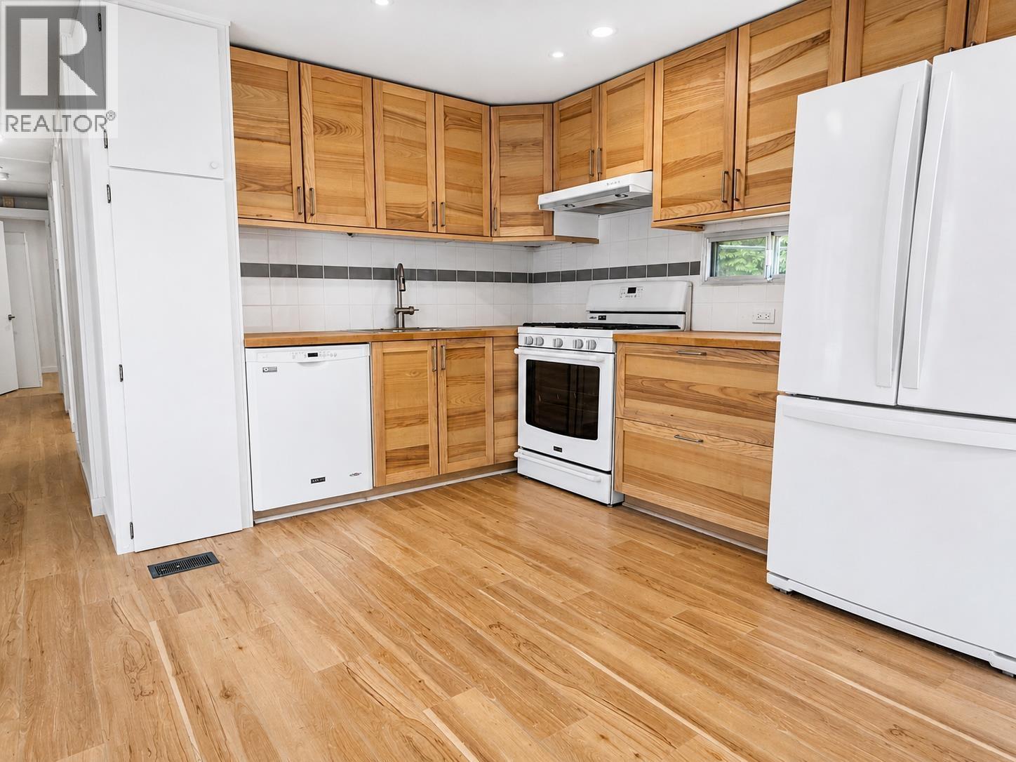 18 12868 229 Street, Maple Ridge, British Columbia  V2X 6R1 - Photo 8 - R3153434