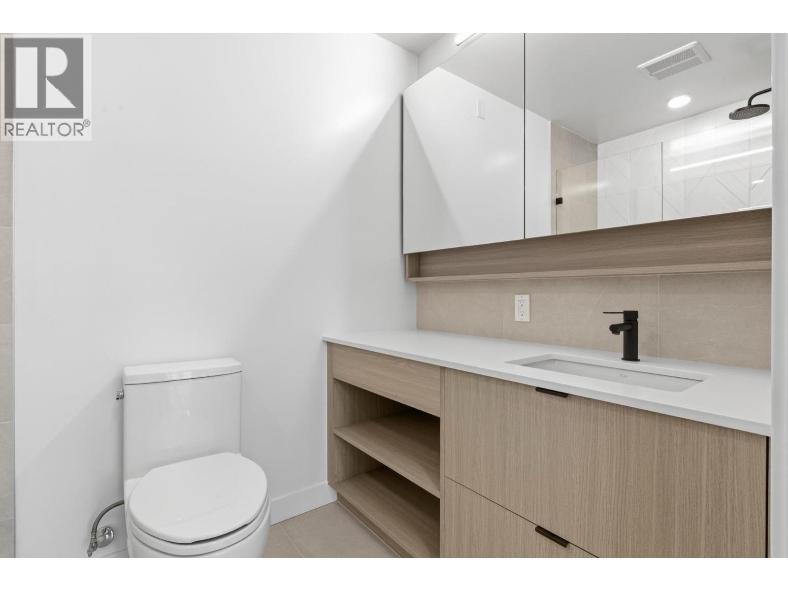 203 2268 E Broadway, Vancouver, British Columbia V5N 0L2 - Photo 12 - R3153539
