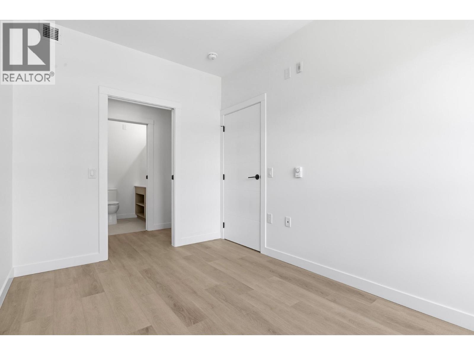 203 2268 E Broadway, Vancouver, British Columbia V5N 0L2 - Photo 8 - R3153539