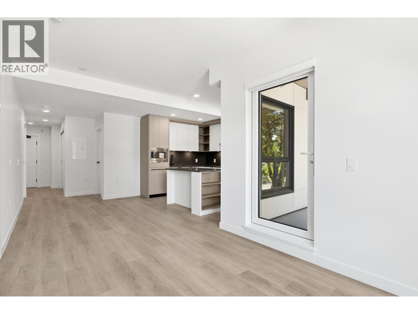 203 2268 E Broadway, Vancouver, British Columbia V5N 0L2 - Photo 4 - R3153539