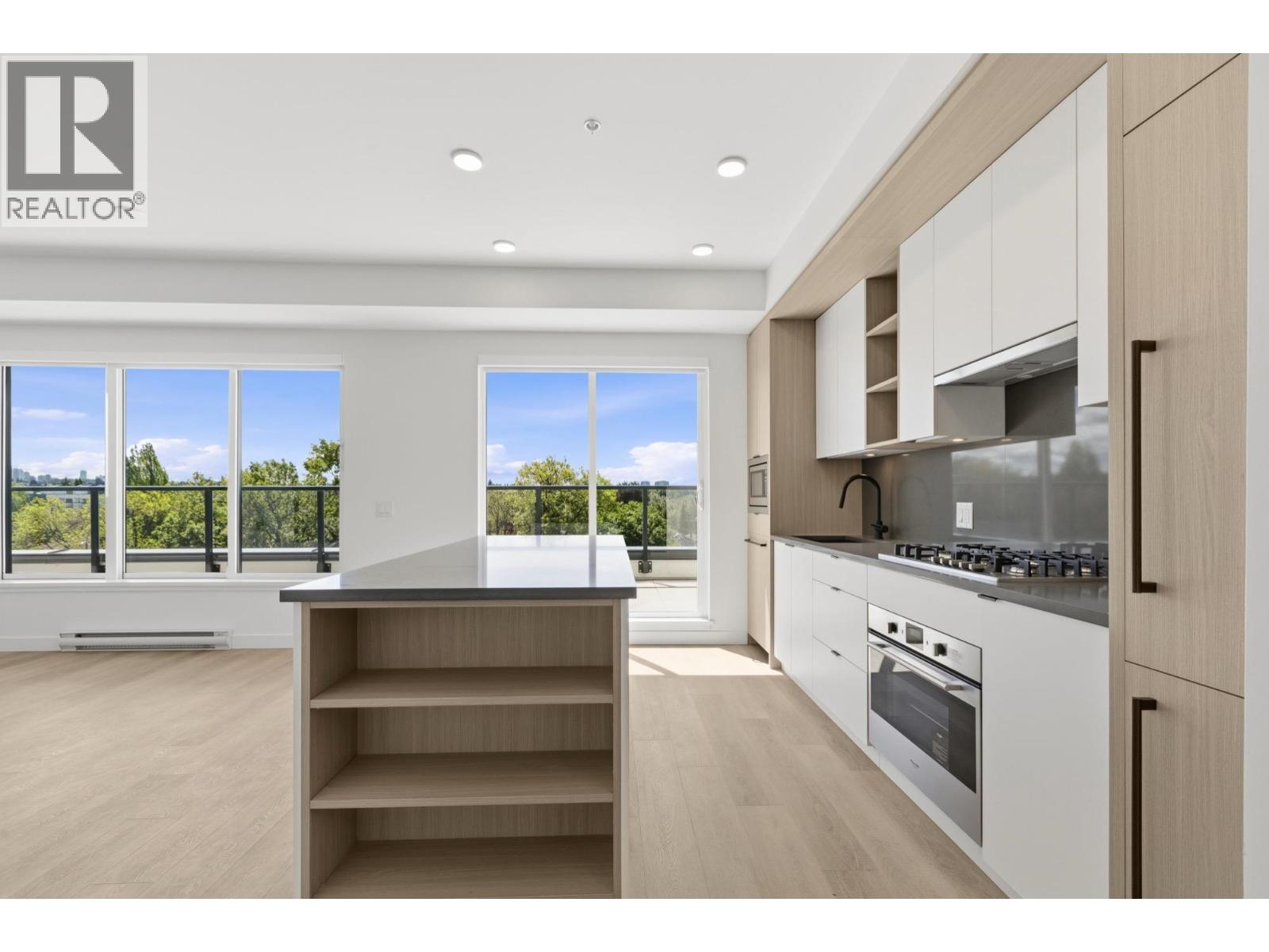 501 2268 E Broadway, Vancouver, British Columbia  V5N 0L2 - Photo 5 - R3153532