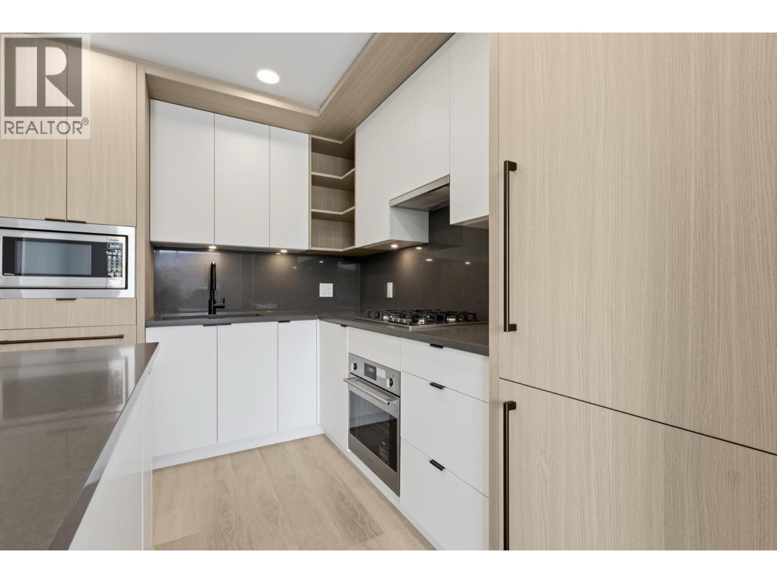 504 2268 E Broadway, Vancouver, British Columbia  V5N 0L2 - Photo 4 - R3153542