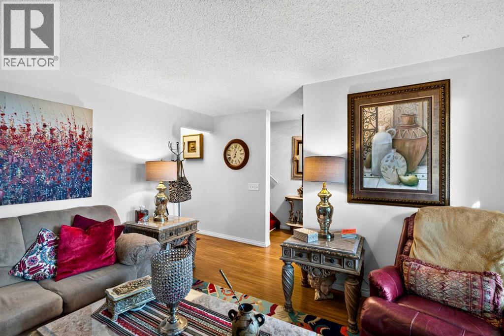4726 44 Avenue NE, Calgary, Alberta  T1Y 3P1 - Photo 7 - A2333142