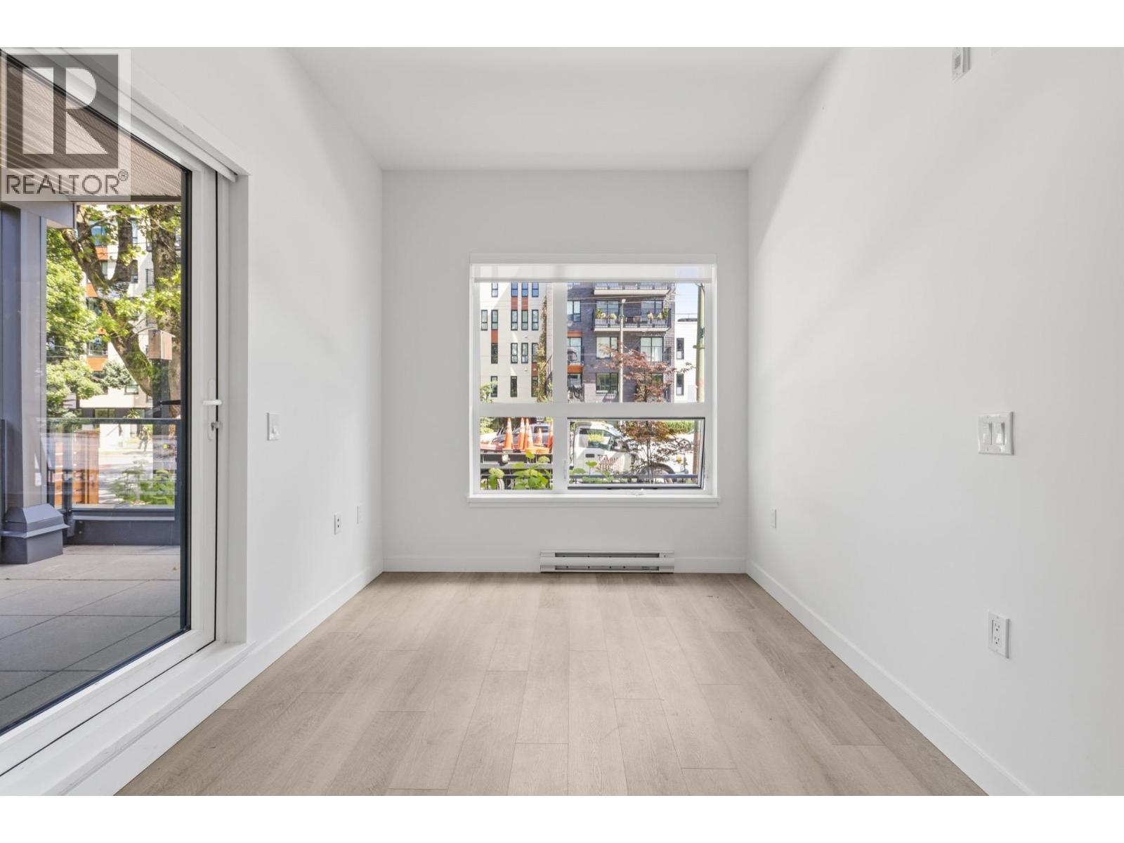 102 2268 E Broadway, Vancouver, British Columbia  V5N 0L2 - Photo 5 - R3153528