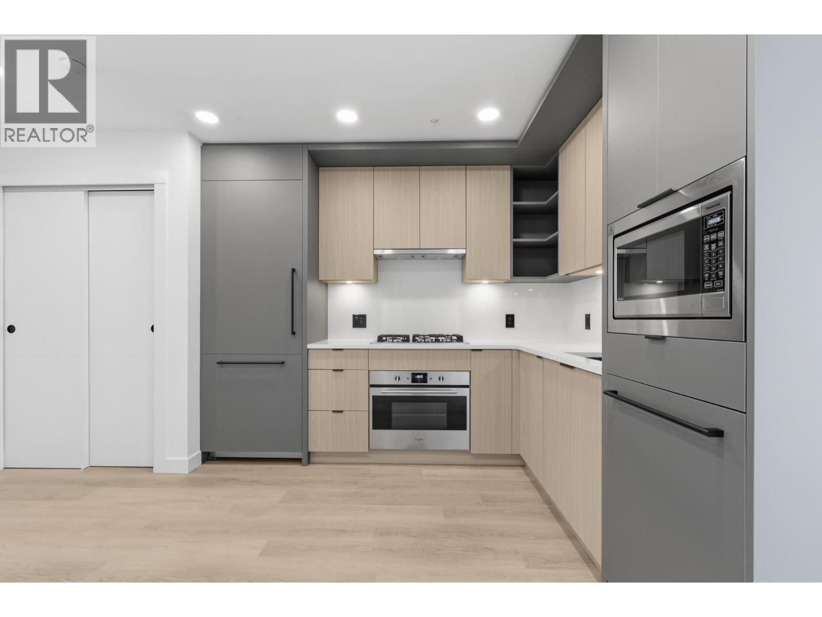 507 2268 E Broadway, Vancouver, British Columbia V5N 0L2 - Photo 2 - R3153543