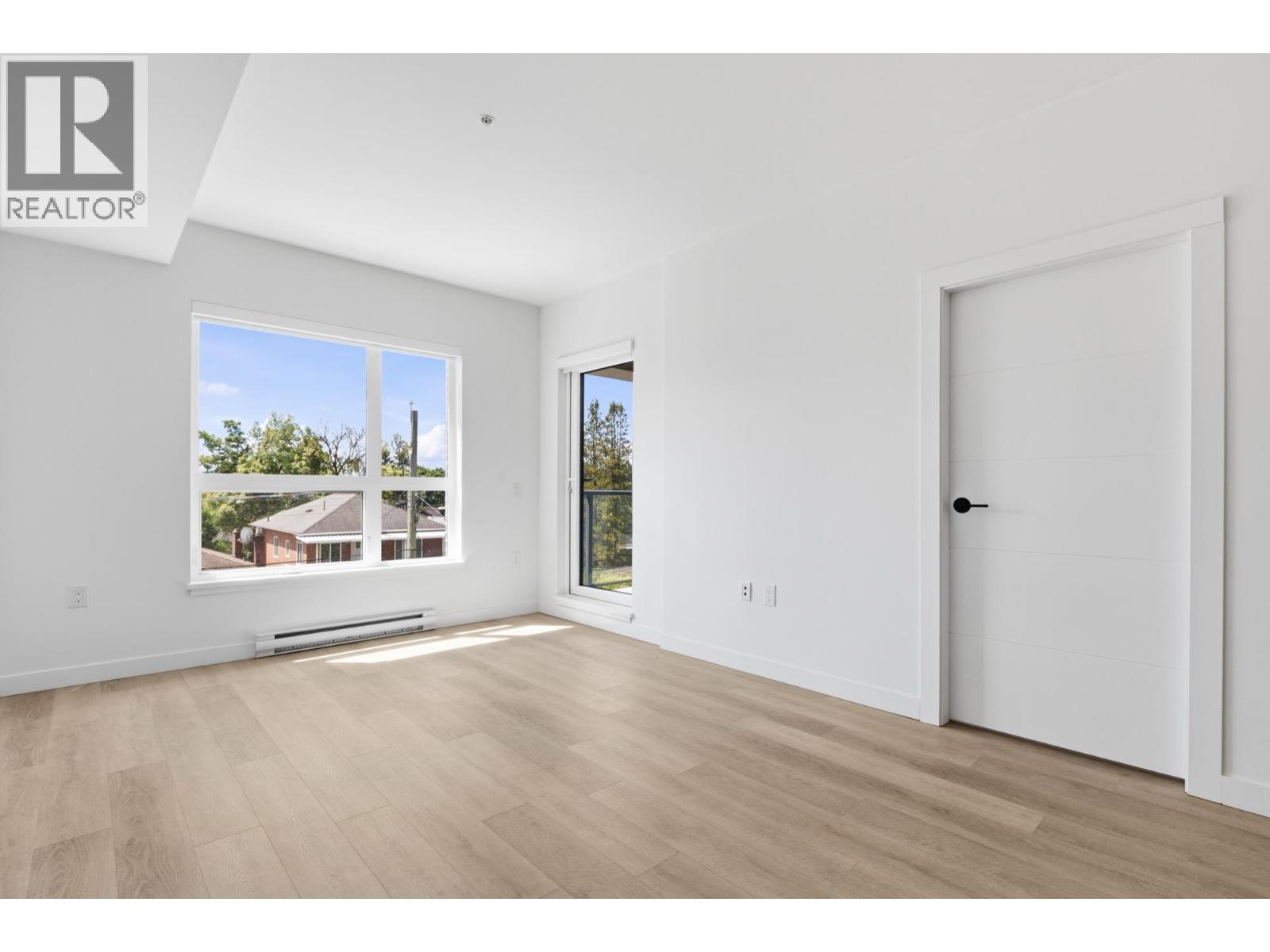 302 2268 E Broadway, Vancouver, British Columbia V5N 0L2 - Photo 5 - R3153541