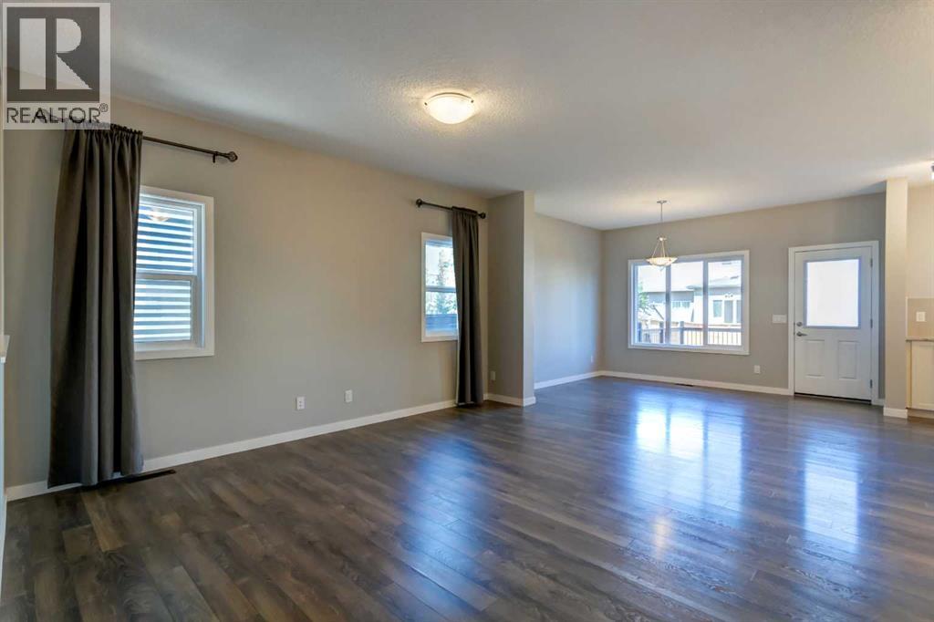 39 Walcrest View SE, Calgary, Alberta  T2X 4G3 - Photo 3 - A2335290