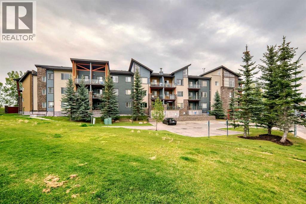 211, 3950 46 Avenue NW, Calgary, Alberta