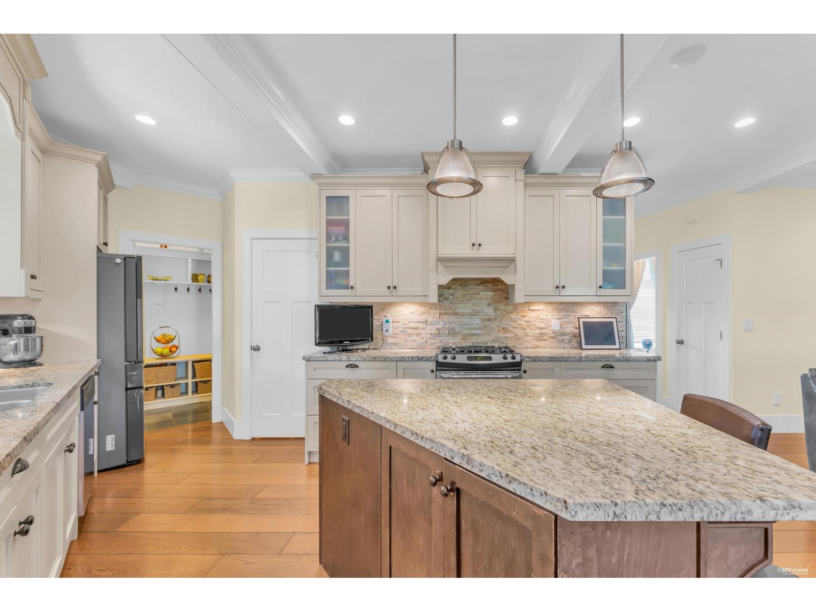 15305 29a Avenue, White Rock, British Columbia  V4P 1G7 - Photo 11 - R3153586