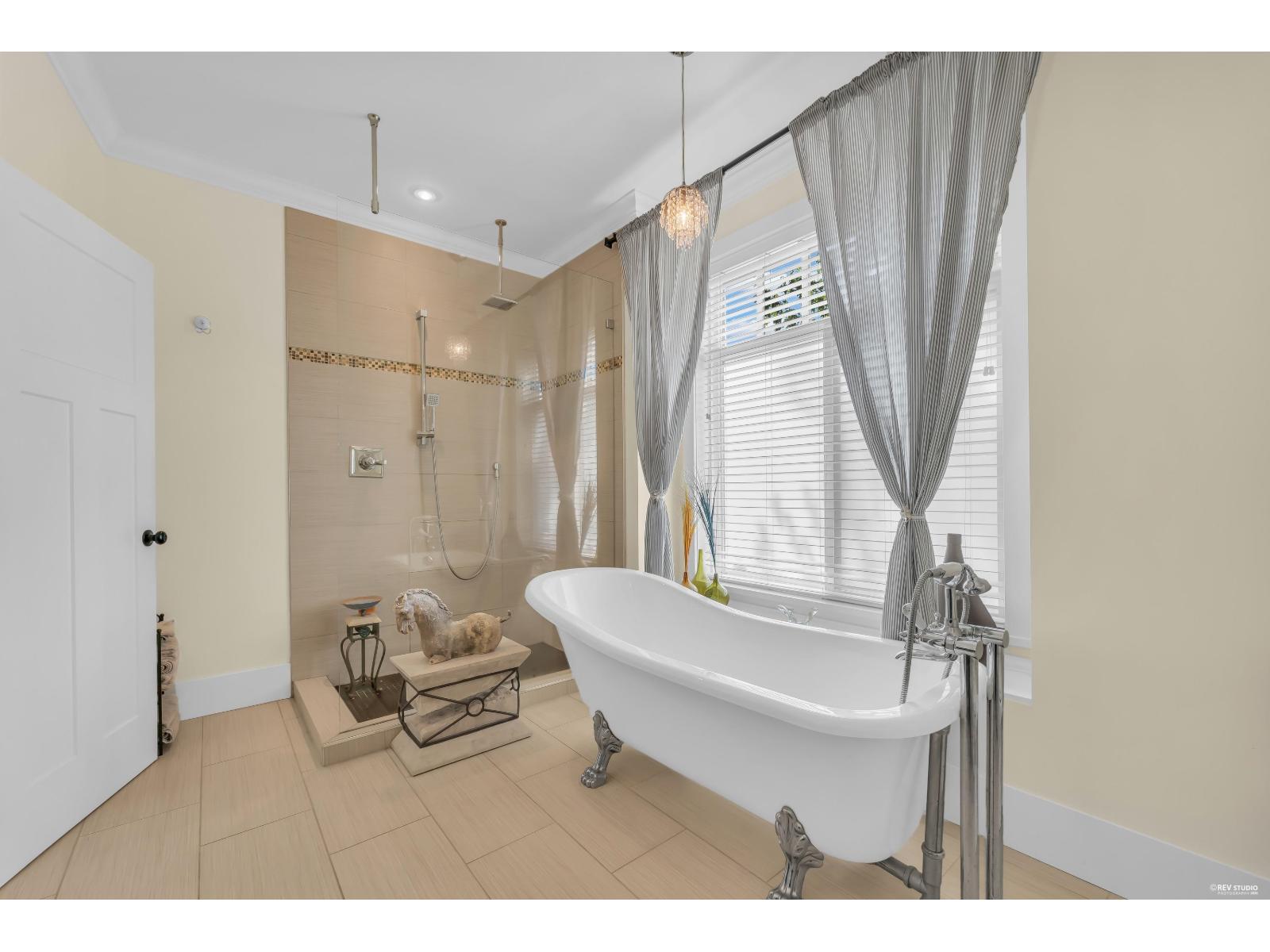 15305 29a Avenue, White Rock, British Columbia  V4P 1G7 - Photo 15 - R3153586
