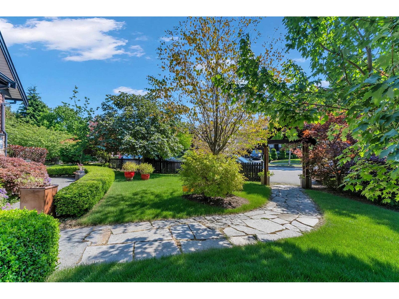 15305 29a Avenue, White Rock, British Columbia  V4P 1G7 - Photo 35 - R3153586