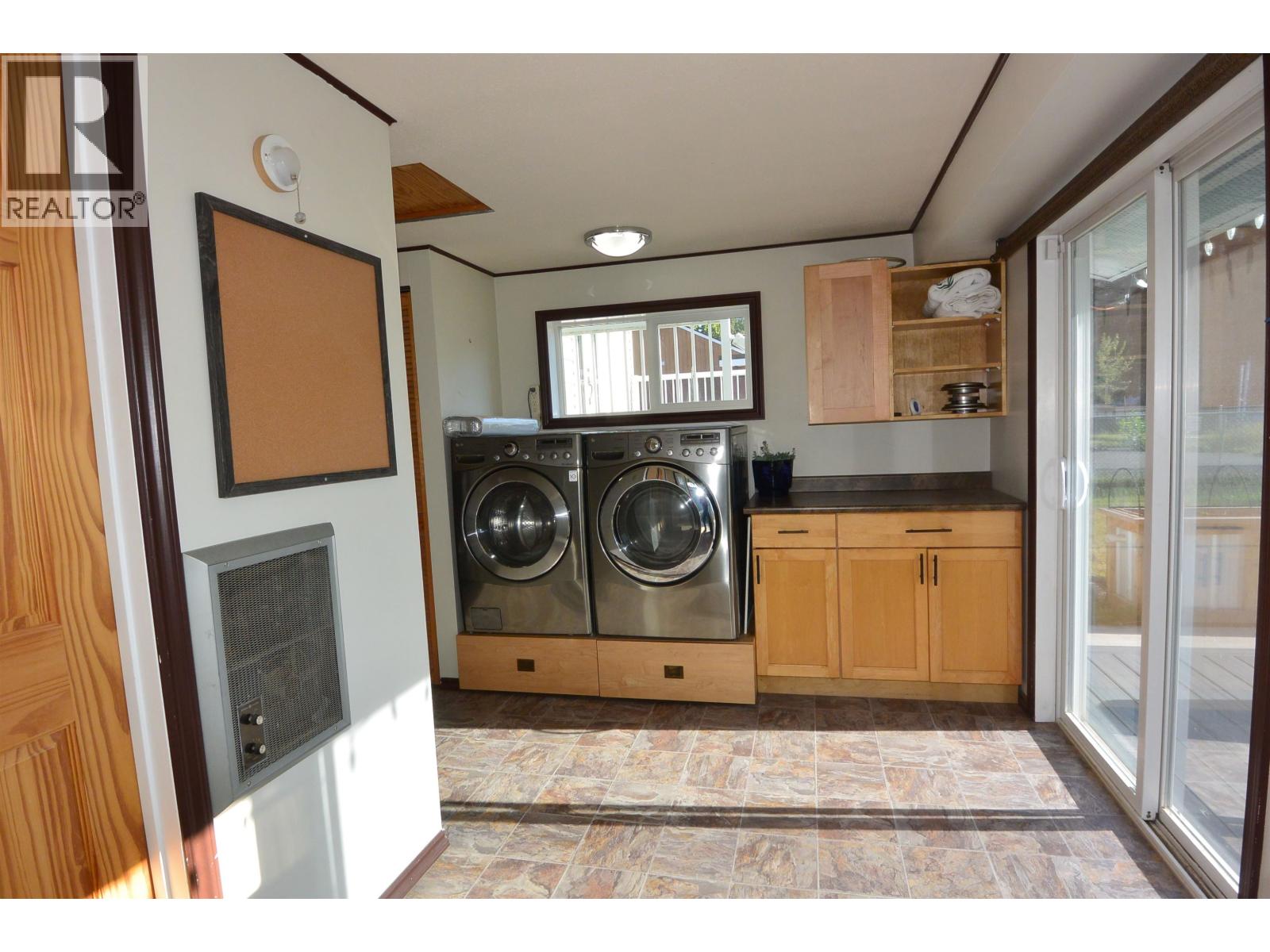 2181 Tweedie Avenue, Houston, British Columbia  V0J 1Z0 - Photo 4 - R3153608