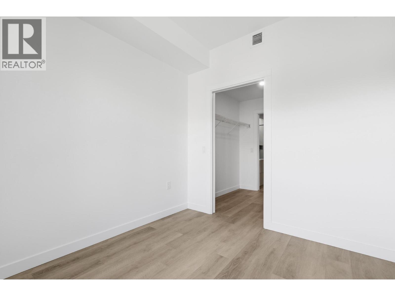 404 2268 E Broadway, Vancouver, British Columbia V5N 0L2 - Photo 8 - R3153544