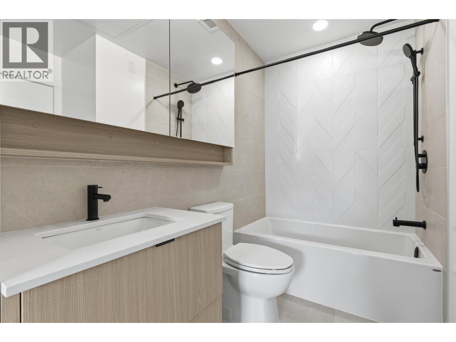 404 2268 E Broadway, Vancouver, British Columbia V5N 0L2 - Photo 11 - R3153544