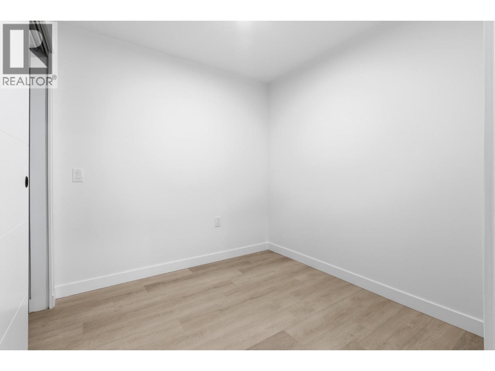 202 2268 E Broadway, Vancouver, British Columbia V5N 0L2 - Photo 12 - R3153562