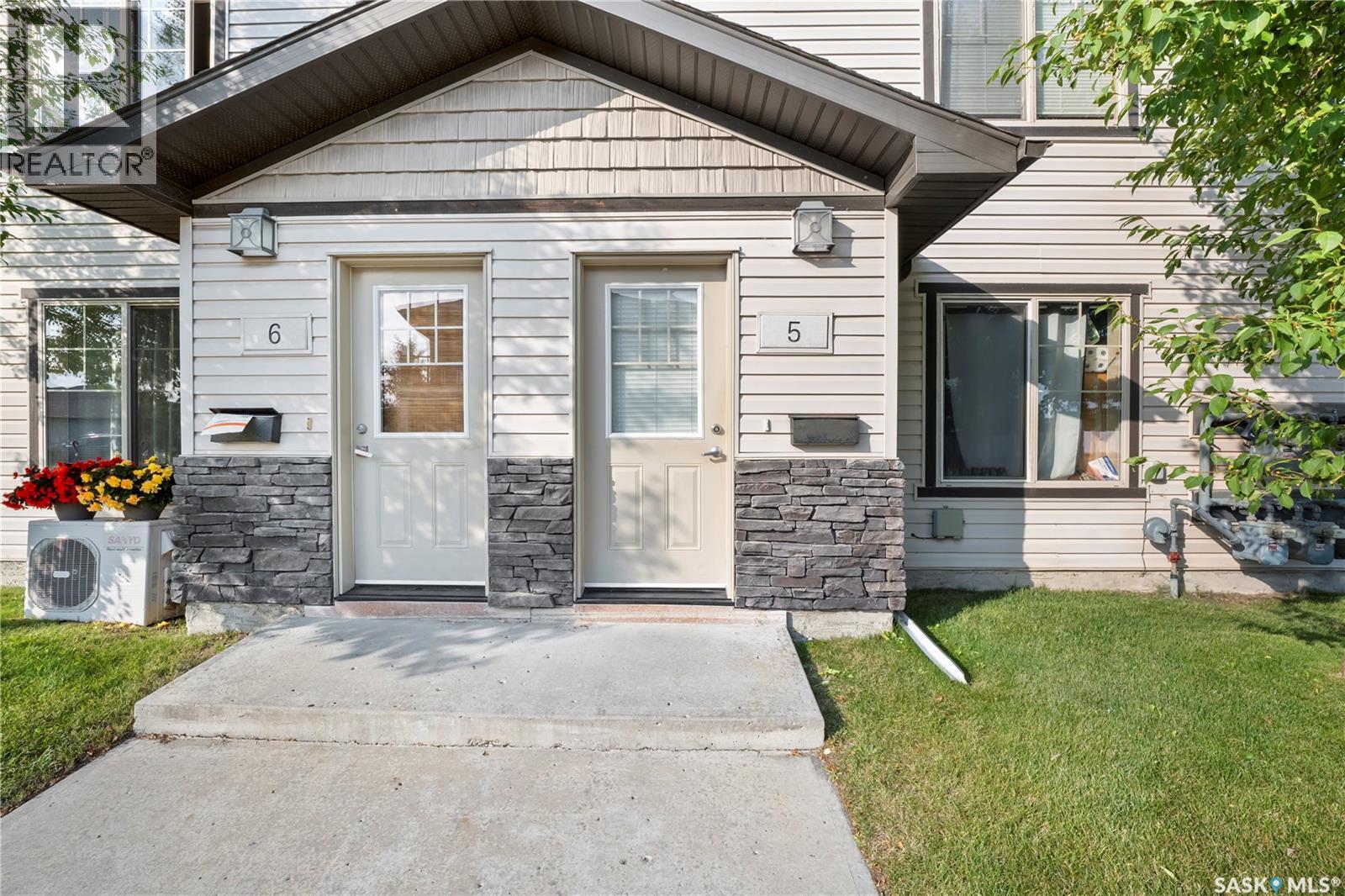 5 5011 James Hill Road, Regina, Saskatchewan  S4W 0B9 - Photo 3 - SK044837