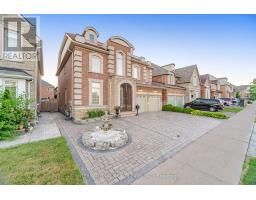 84 FRED YOUNG DRIVE, Toronto, Ontario