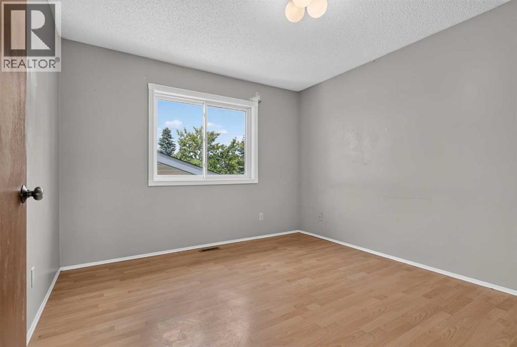 68 Erin Park Drive SE, Calgary, Alberta  T2B 2Z9 - Photo 20 - A2335489