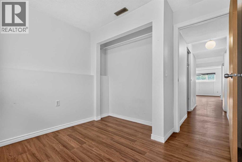 68 Erin Park Drive SE, Calgary, Alberta  T2B 2Z9 - Photo 35 - A2335489