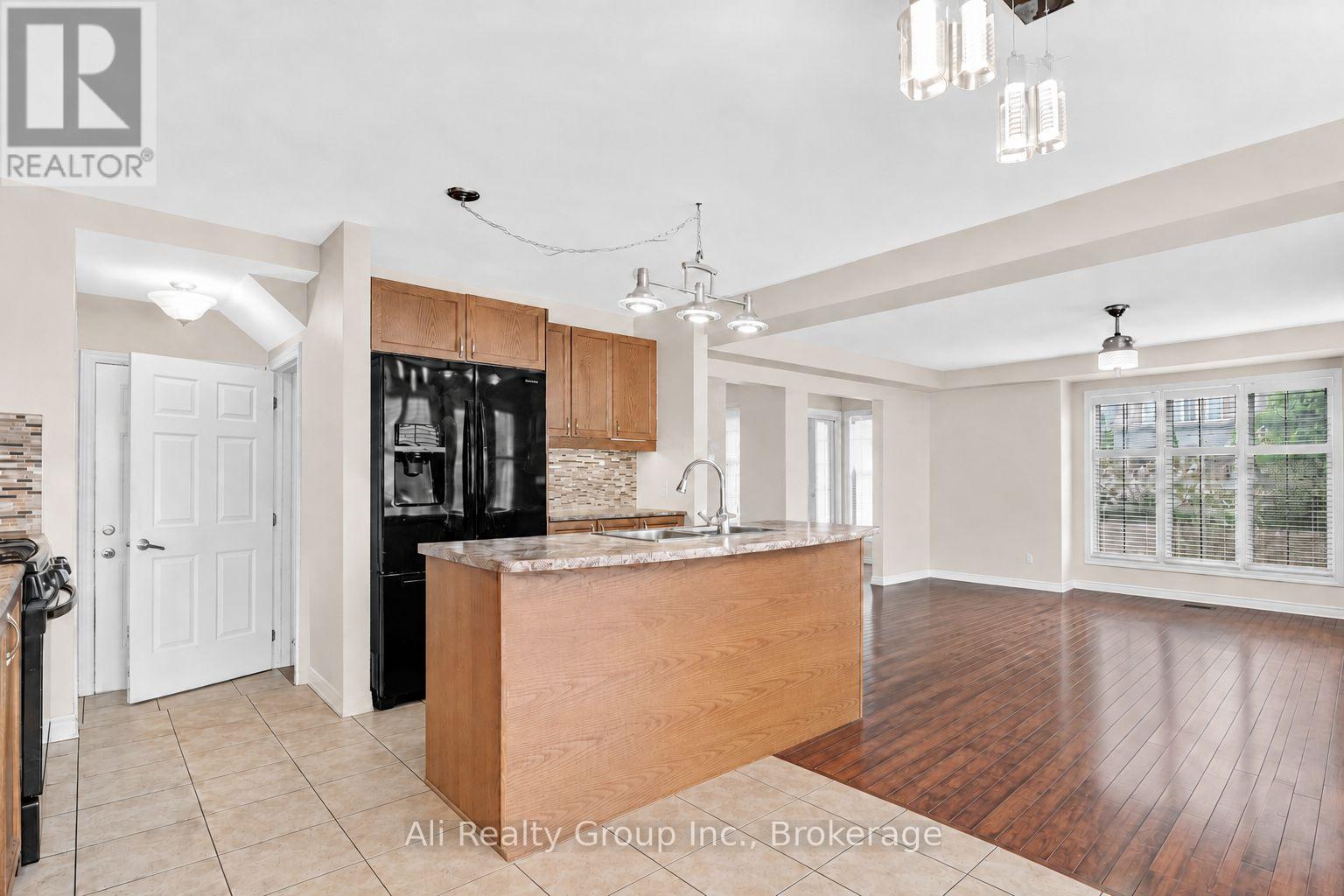 3022 Freshwater Way, Ottawa, Ontario K2J 3V5 - Photo 5 - X13648026