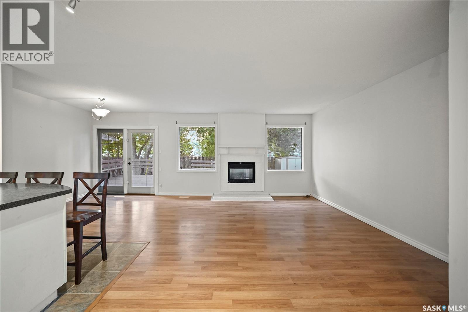 828 Shannon Road, Regina, Saskatchewan  S4S 5K2 - Photo 4 - SK044602