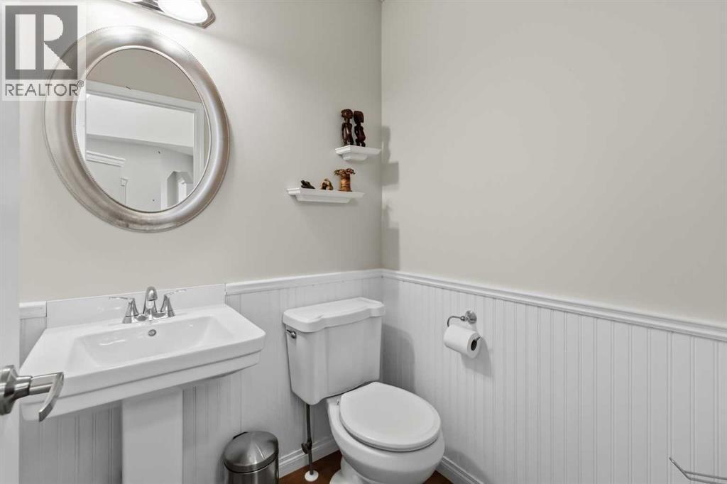 307 Hidden Cove NW, Calgary, Alberta  T3A 5G8 - Photo 20 - A2332276