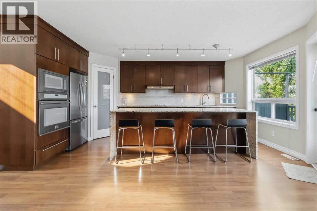 307 Hidden Cove NW, Calgary, Alberta  T3A 5G8 - Photo 15 - A2332276